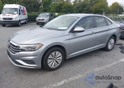 2019 Volkswagen Jetta 1.4T R-Line/1.4T S/1.4T Se z USA, uszkodzony, nr VIN 3VWC57BUXKM259101
